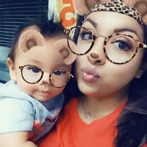 Meet your Posher, Herrera